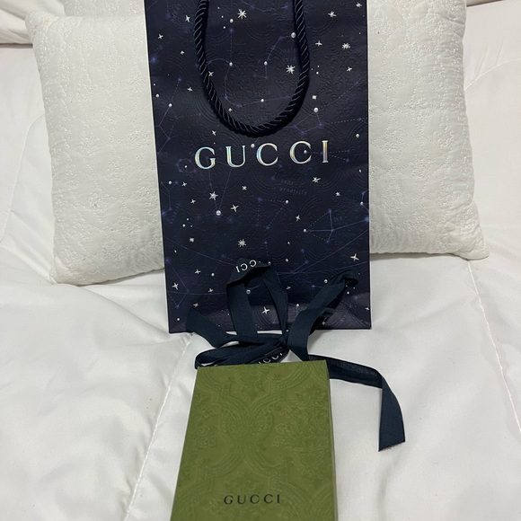 GUCCI
GG matelassé card case - Picture 2 of 5